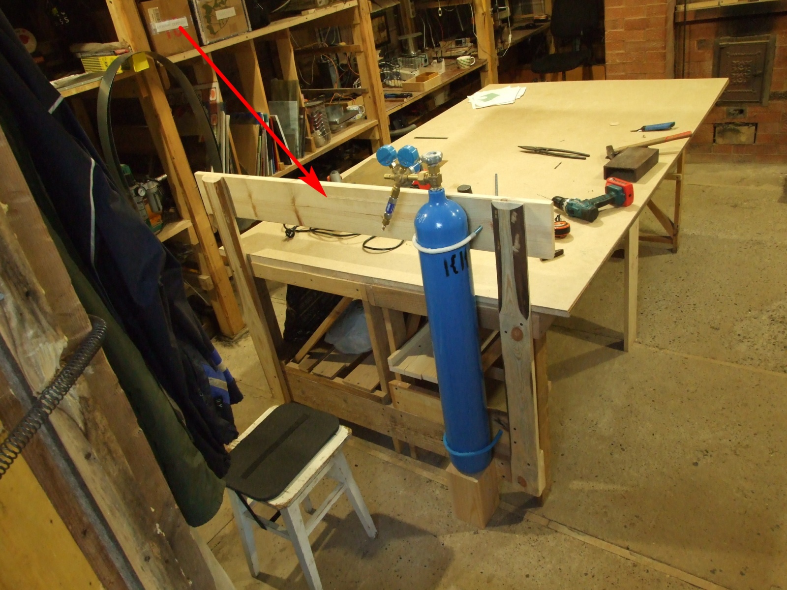 Домашняя мастерская. Большое рабочее место с вытяжным зонтом - 36 Домашняя мастерская. Большое рабочее место с вытяжным зонтом - 36