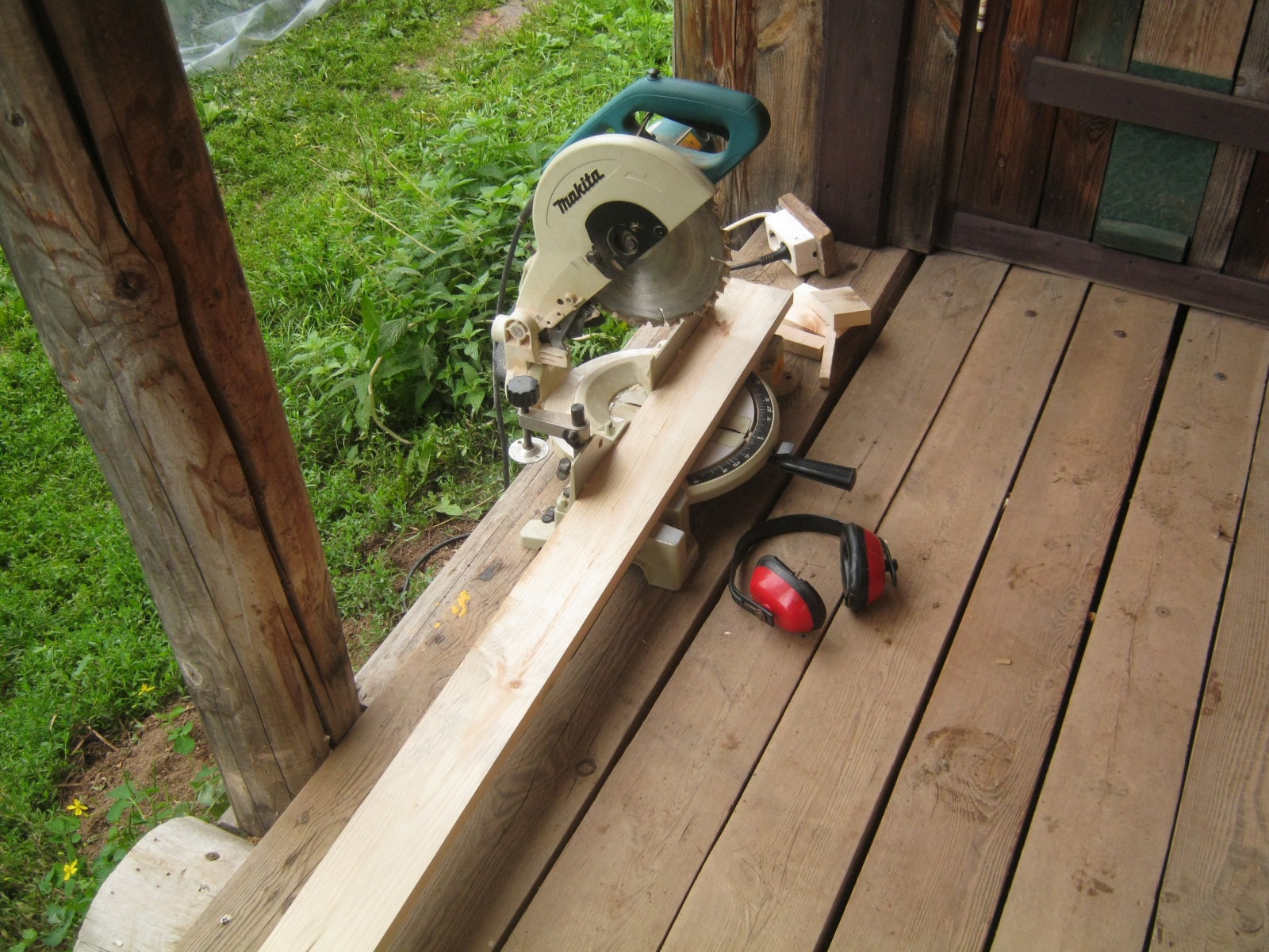 Домашняя мастерская. Большое рабочее место с вытяжным зонтом - 8 Домашняя мастерская. Большое рабочее место с вытяжным зонтом - 8