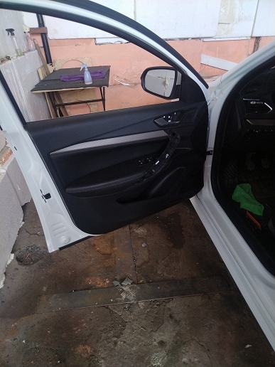 «Советую проверить двери на наличие воды». Владелица Lada Vesta NG рассказала о проблеме с автомобилем - 2 «Советую проверить двери на наличие воды». Владелица Lada Vesta NG рассказала о проблеме с автомобилем