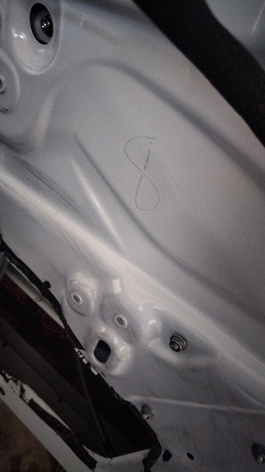 «Советую проверить двери на наличие воды». Владелица Lada Vesta NG рассказала о проблеме с автомобилем - 4 «Советую проверить двери на наличие воды». Владелица Lada Vesta NG рассказала о проблеме с автомобилем