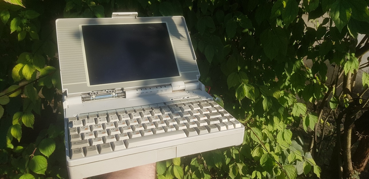 Восставший из пепла… и утиля: как я оживил ретро-ноутбук на 386'ом, который старше меня в полтора раза? - 2 Восставший из пепла… и утиля: как я оживил ретро-ноутбук на 386'ом, который старше меня в полтора раза? - 2
