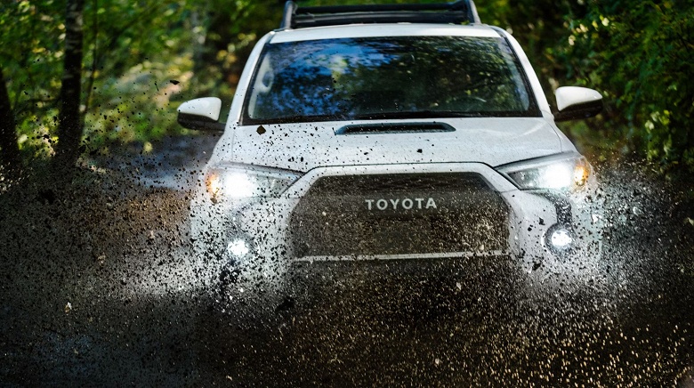 Toyota 4Runner подорожал в России до 8 млн рублей. Столько просят за внедорожник с доработанной подвеской, 4,0-литровым мотором и 5-ступенчатым «автоматом» - 1 Toyota 4Runner подорожал в России до 8 млн рублей. Столько просят за внедорожник с доработанной подвеской, 4,0-литровым мотором и 5-ступенчатым «автоматом»