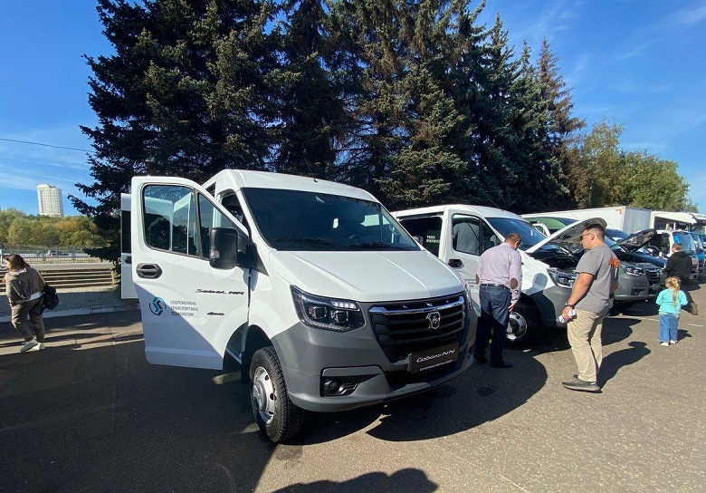 Идеальный автодом для путешествий по России? Новейший полноприводный &laquo;Соболь NN 4WD&raquo; превратили в кемпер