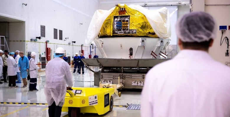 На Восточном заправили разгонный блок «Фрегат» - 2 На Восточном заправили разгонный блок «Фрегат»