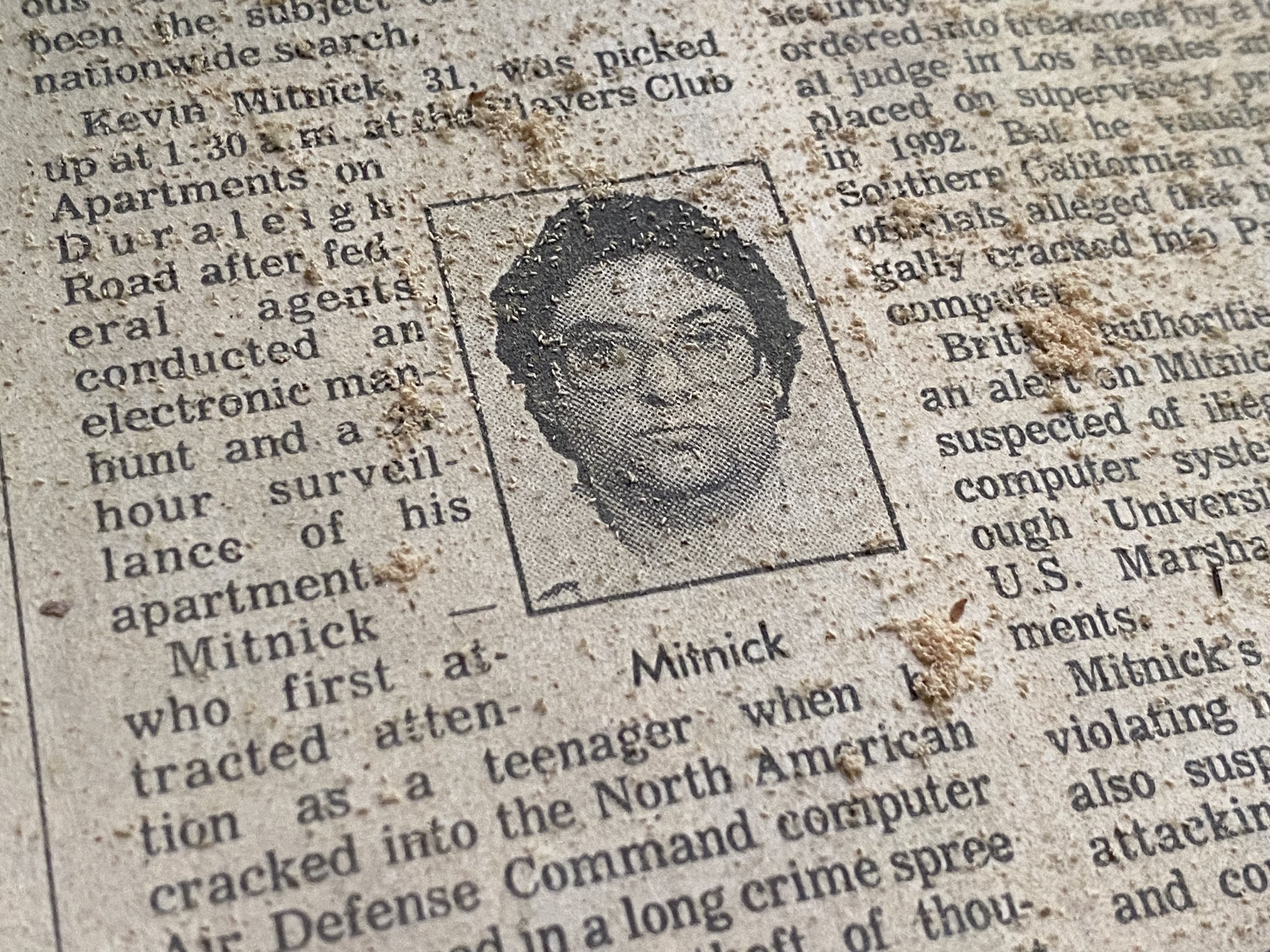 Памяти Кевина Митника — хакера, ломавшего ФБР, АНБ и Кремниевую долину. Часть 13: хакер в объятиях системы - 4 Памяти Кевина Митника — хакера, ломавшего ФБР, АНБ и Кремниевую долину. Часть 13: хакер в объятиях системы - 4