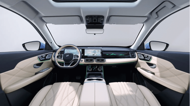 1300 км без заправки, режим внешнего аккумулятора для бытовой техники и холодильник — от $18 500. Chery представила гибридный кроссовер Jetour Shanhai L7 - 1 1300 км без заправки, режим внешнего аккумулятора для бытовой техники и холодильник — от $18 500. Chery представила гибридный кроссовер Jetour Shanhai L7