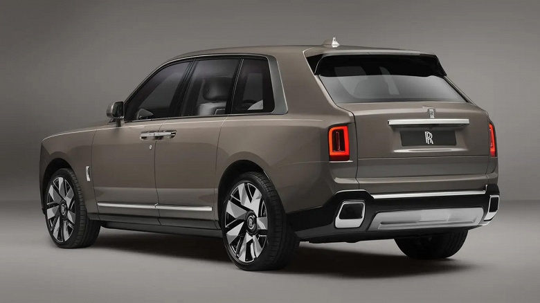 Новейший Rolls-Royce Cullinan уже появился у российских дилеров. За него просят «всего» 104 млн рублей - 2 Новейший Rolls-Royce Cullinan уже появился у российских дилеров. За него просят «всего» 104 млн рублей