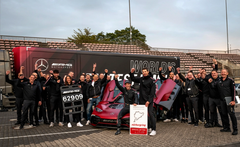 Разгон до 300 км ч за 15,6 с. Mercedes-AMG One стал самым быстрым серийным автомобилем на Нюрбургринге - 1 Разгон до 300 км/ч за 15,6 с. Mercedes-AMG One стал самым быстрым серийным автомобилем на Нюрбургринге