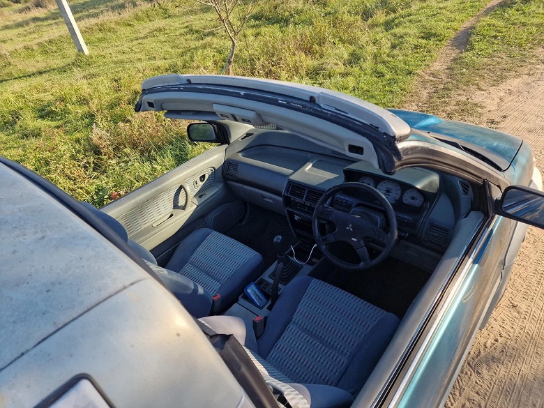 В России продают очень редкий полноприводный Mitsubishi RVR — и всего 530 тыс. рублей - 2 В России продают очень редкий полноприводный Mitsubishi RVR — и всего 530 тыс. рублей