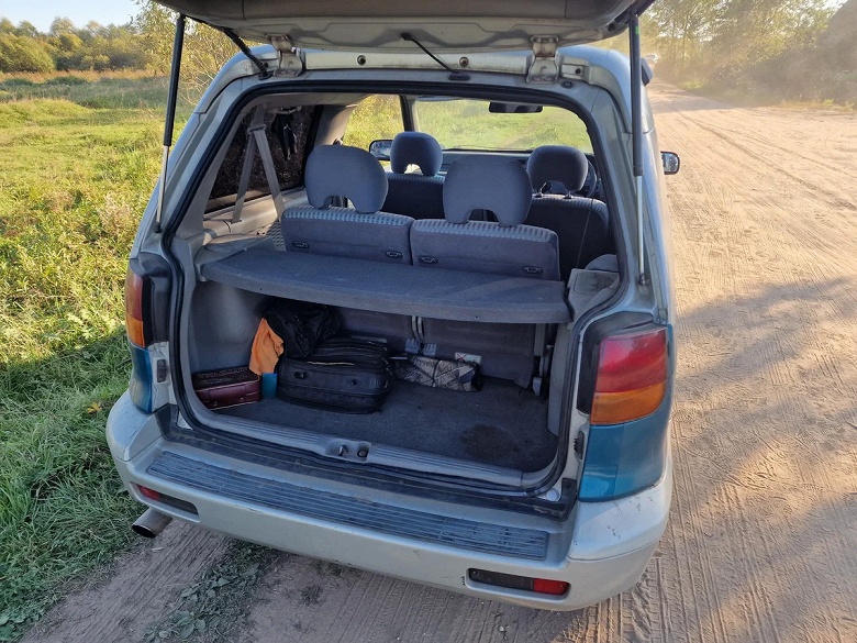 В России продают очень редкий полноприводный Mitsubishi RVR — и всего 530 тыс. рублей - 4 В России продают очень редкий полноприводный Mitsubishi RVR — и всего 530 тыс. рублей