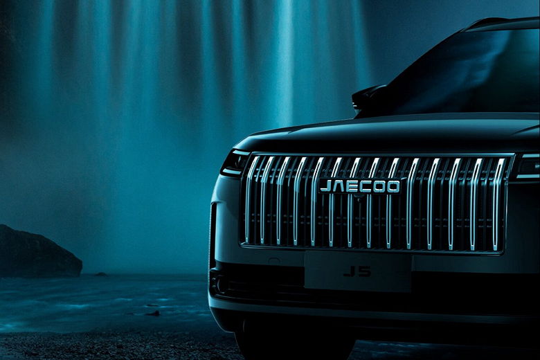 В России скоро появится недорогой кроссовер, который потягается с Geely Coolray, Omoda C5 и Chery Tiggo 4 Pro. Это Jaecoo J5 - 1 В России скоро появится недорогой кроссовер, который потягается с Geely Coolray, Omoda C5 и Chery Tiggo 4 Pro. Это Jaecoo J5