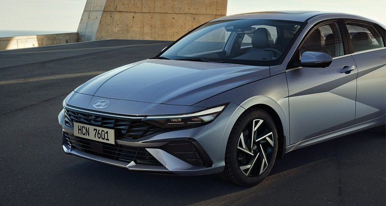 Хорошо знакомый седан Hyundai дешевле &laquo;Москвича&raquo; и Lada. В Россию привезли новые Hyundai Elantra по цене от 1,8 млн рублей