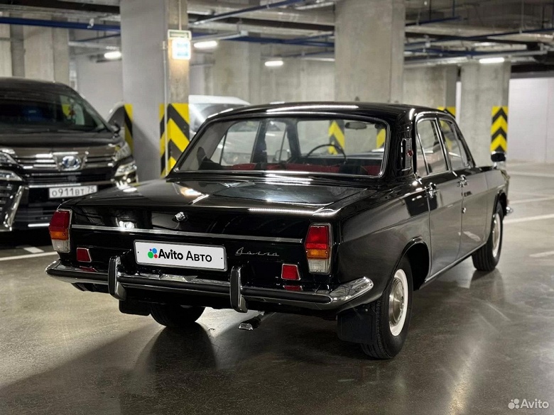 «Всё новое до последнего болта». В России продают «Волгу» с мотором V8 и «автоматом» — такие машины использовались КГБ - 2 «Всё новое до последнего болта». В России продают «Волгу» с мотором V8 и «автоматом» — такие машины использовались КГБ