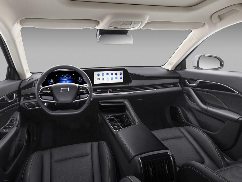 Замена Skoda Superb с &laquo;автоматом&raquo; и мощным 2,0-литровым мотором. В России официально выходит премиальный лифтбэк Bestune В70