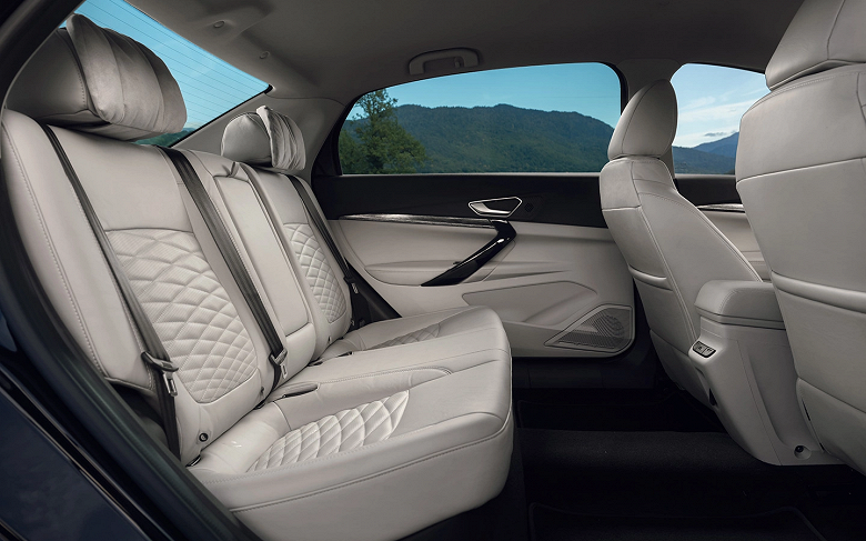 Дьявол кроется в деталях или почему Lada Aura — бизнес-класс. Дело не только в свободном месте и материалах, как утверждают на АвтоВАЗе - 1 Дьявол кроется в деталях или почему Lada Aura — бизнес-класс. Дело не только в свободном месте и материалах, как утверждают на АвтоВАЗе