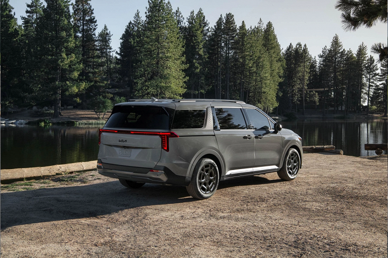 Обновленный Kia Carnival 2024 года приехал к российским дилерам: 3,5-литровый мотор, 8-ступенчатый «автомат» и топовая комплектация Limousine - 2 Обновленный Kia Carnival 2024 года приехал к российским дилерам: 3,5-литровый мотор, 8-ступенчатый «автомат» и топовая комплектация Limousine