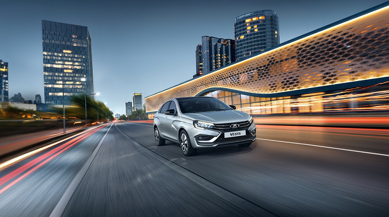 Представлена новая Lada Vesta с &laquo;автоматом&raquo; и расходом 7,3 л на 100 км