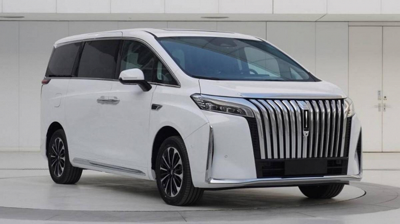 Заменитель Toyota Alphard «для клиентов от 40 лет с доходом выше среднего». В России выходит мощный минивэн премиум-класса Wey 80, объявлена цена - 1 Заменитель Toyota Alphard «для клиентов от 40 лет с доходом выше среднего». В России выходит мощный минивэн премиум-класса Wey 80, объявлена цена