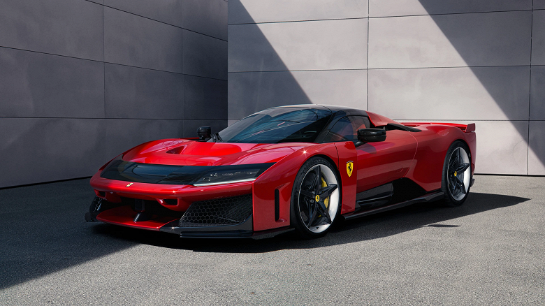 В конюшне Ferrari новый &laquo;жеребец&raquo;. Представлен 1200-сильный Ferrari F80, объявлена цена