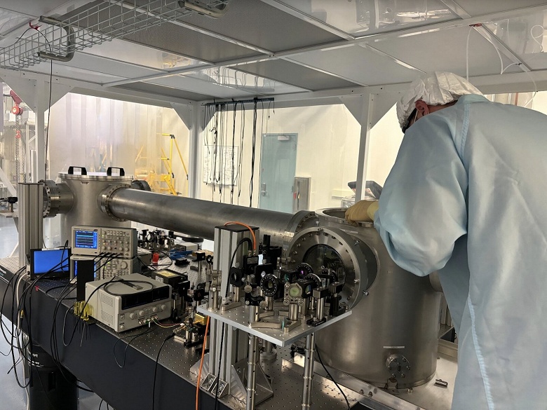 Учёные из Массачусетского технологического института представили первые результаты эксперимента по поиску аксионов - 1 Учёные из Массачусетского технологического института представили первые результаты эксперимента по поиску аксионов