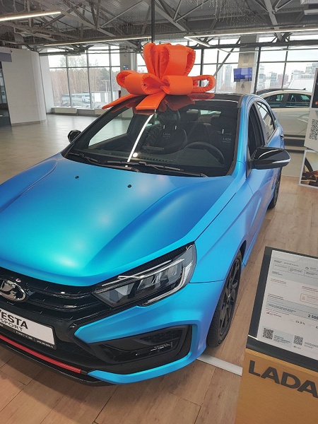 Бешеные доплаты за Lada не ушли в прошлое? Дилер продает Lada Vesta Sportline Black за 2,56 млн рублей — на 338 тыс. дороже рекомендованной цены - 1 Бешеные доплаты за Lada не ушли в прошлое? Дилер продает Lada Vesta Sportline Black за 2,56 млн рублей — на 338 тыс. дороже рекомендованной цены