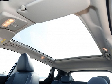 Представлен Nissan Qashqai Honor Edition: хорошее оснащение, 2,0-литровый мотор и вариатор — всего 14 тыс. долларов - 8 Представлен Nissan Qashqai Honor Edition: хорошее оснащение, 2,0-литровый мотор и вариатор — всего 14 тыс. долларов