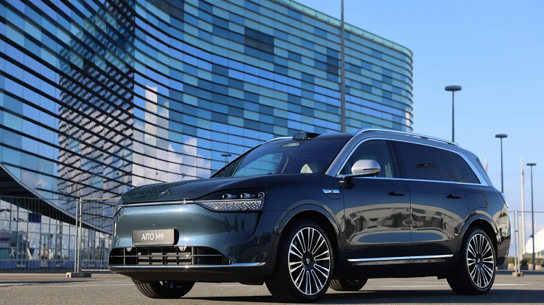 Убийца Mercedes-Maybach GLS и BMW X7: в России официально выходит самый безопасный автомобиль Китая, по версии C-NCAP &mdash; Aito Seres M9