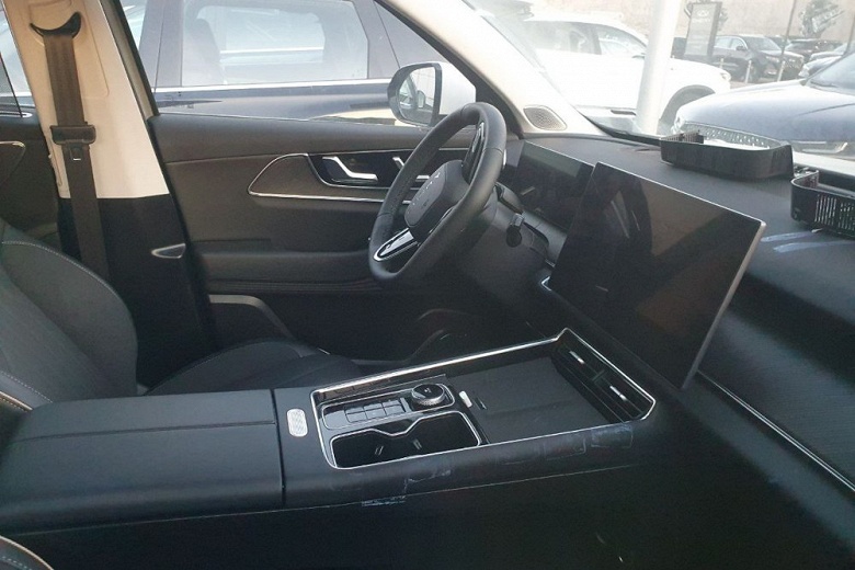 Флагманский кроссовер Chery Tiggo 9 для России заметили в Москве - 3 Флагманский кроссовер Chery Tiggo 9 для России заметили в Москве