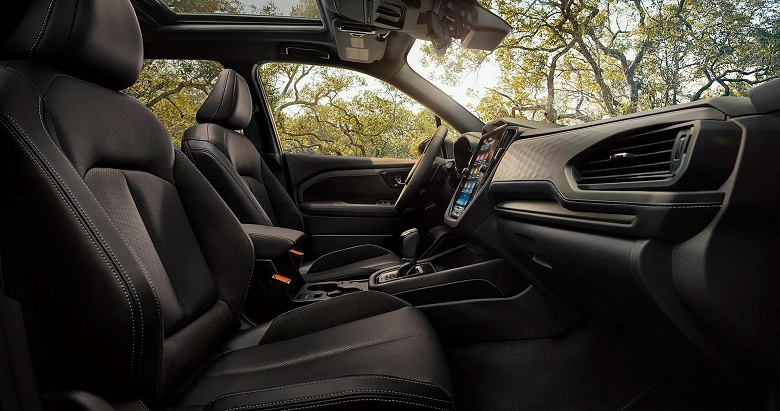 Дилеры привезли в Россию уже несколько десятков новейших Subaru Forester шестого поколения. Цены &mdash; от 5,5 млн рублей