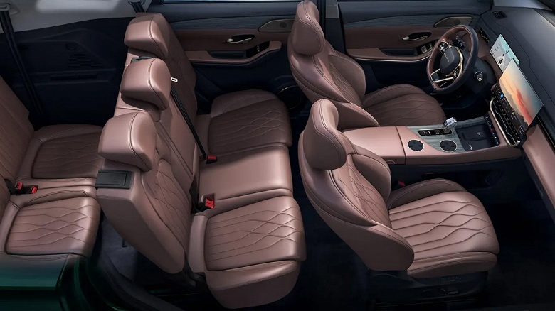 Большой полноприводный кроссовер от Chery для России с 2,0-литровым мотором и классическим 8-ступенчатым «автоматом». Раскрыты комплектации Soueast 09 - 3 Большой полноприводный кроссовер от Chery для России с 2,0-литровым мотором и классическим 8-ступенчатым «автоматом». Раскрыты комплектации Soueast 09