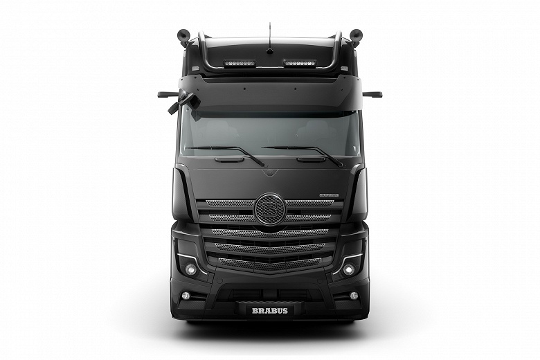 Представлен &laquo;автоособняк&raquo; Brabus с раздвижным кузовом, Starlink, PS5, подогревом полов, ванной, кухней и многим другим