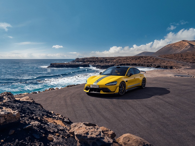 В 1,5 раза мощнее самого крутого Porsche Taycan Turbo GT и в 2,5 раза дешевле. Представлена серийная версия Xiaomi SU7 Ultra мощностью 1526 л.с. - 1 В 1,5 раза мощнее самого крутого Porsche Taycan Turbo GT и в 2,5 раза дешевле. Представлена серийная версия Xiaomi SU7 Ultra мощностью 1526 л.с.