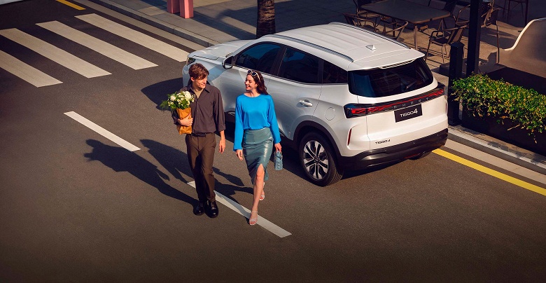 В России стартовали продажи нового Chery Tiggo 4. 5 лет гарантии, 147 л.с., «автомат» и богатое оснащение по цене от 2,33 млн рублей - 3 В России стартовали продажи нового Chery Tiggo 4. 5 лет гарантии, 147 л.с., «автомат» и богатое оснащение по цене от 2,33 млн рублей