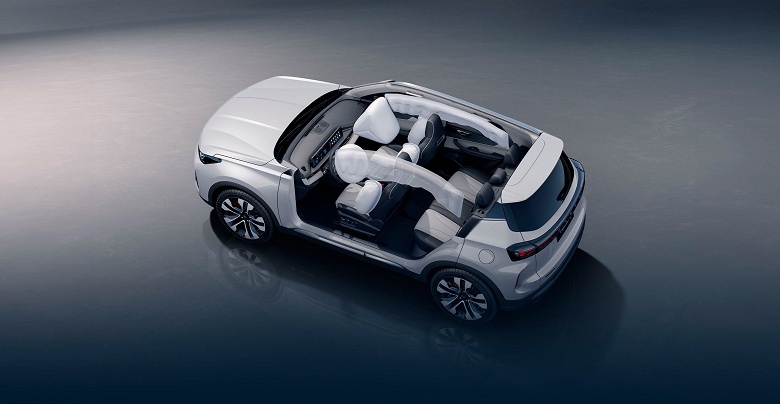 В России стартовали продажи нового Chery Tiggo 4. 5 лет гарантии, 147 л.с., «автомат» и богатое оснащение по цене от 2,33 млн рублей - 5 В России стартовали продажи нового Chery Tiggo 4. 5 лет гарантии, 147 л.с., «автомат» и богатое оснащение по цене от 2,33 млн рублей