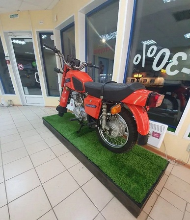 Новый мотоцикл &laquo;Иж Планета 5&raquo; 1993 года выпуска продают в России