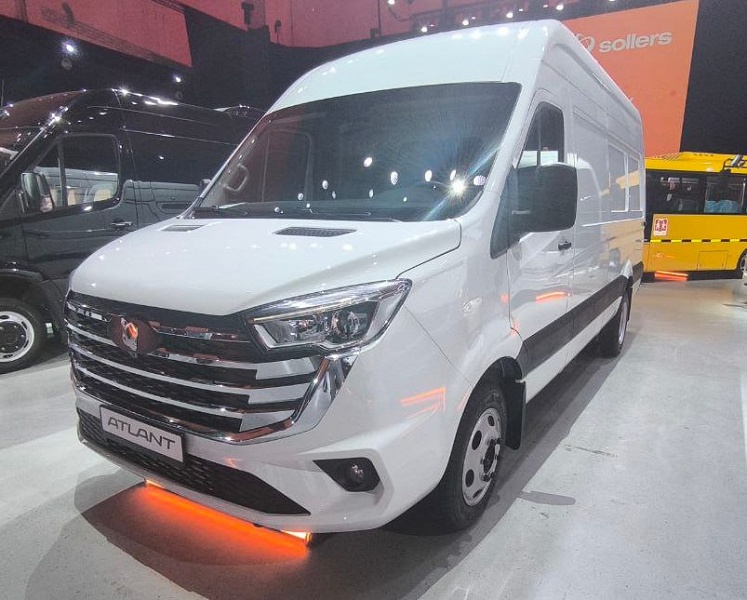 Главный конкурент &laquo;ГАЗели&raquo;, выпускаемый в России, получит автоматическую коробку передач. Обновленный Sollers Atlant российской сборки поступит в продажу в 2025 году