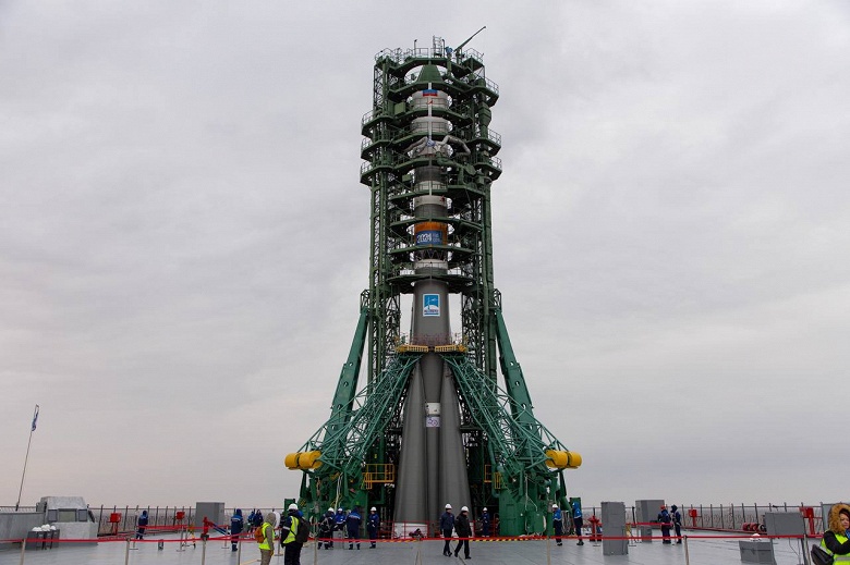 Ракету «Союз-2.1а» с «Прогрессом МС-29» установили на стартовый стол Байконура - 2 Ракету «Союз-2.1а» с «Прогрессом МС-29» установили на стартовый стол Байконура