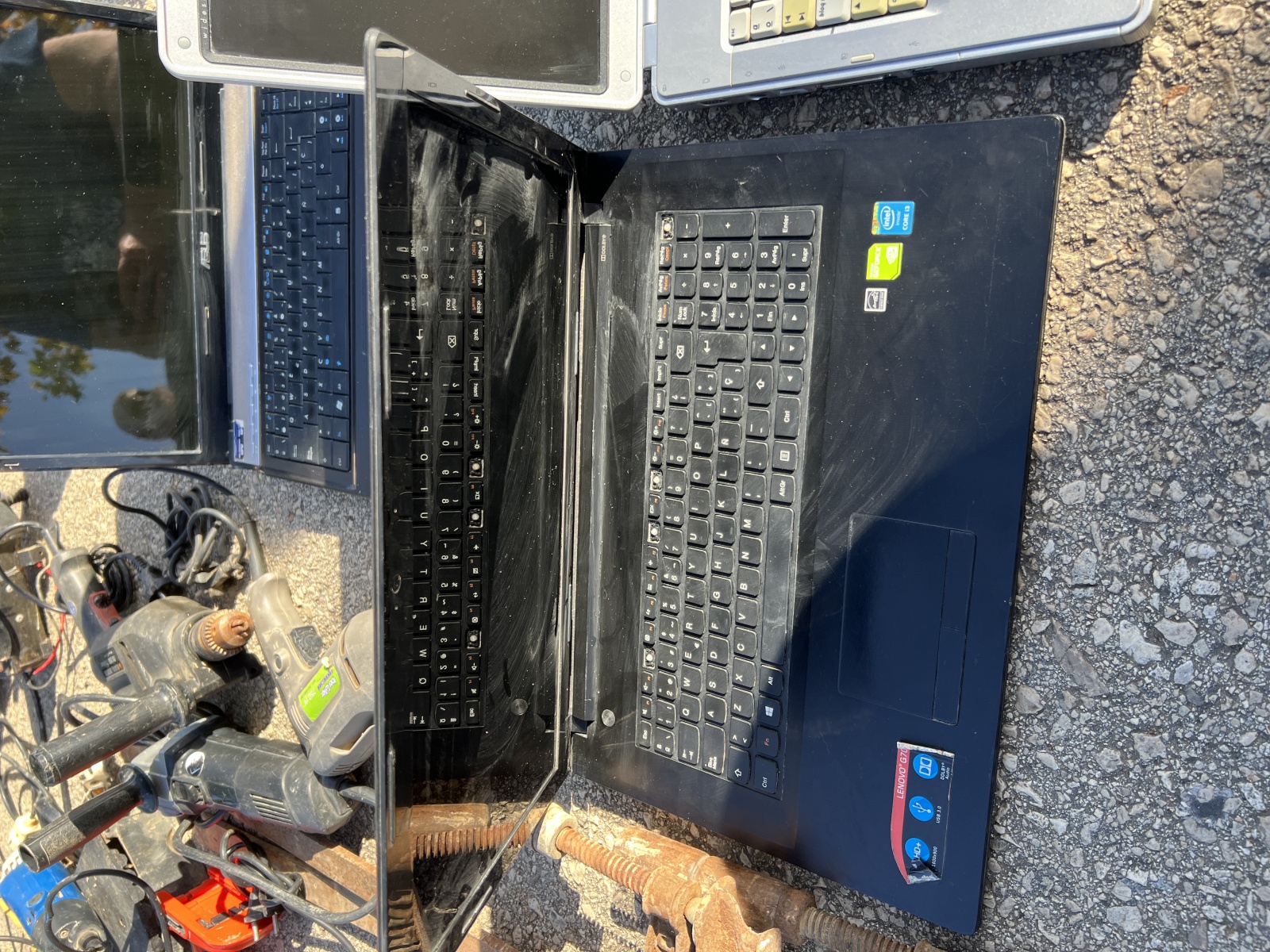 Nikon D80, iRobot Roomba, микроскоп и другие находки на испанской барахолке: что мне попалось на этот раз? - 12 Nikon D80, iRobot Roomba, микроскоп и другие находки на испанской барахолке: что мне попалось на этот раз? - 12