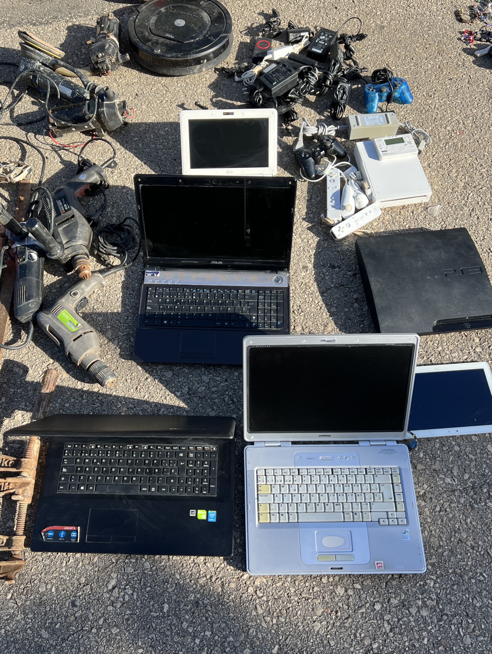 Nikon D80, iRobot Roomba, микроскоп и другие находки на испанской барахолке: что мне попалось на этот раз? - 13 Nikon D80, iRobot Roomba, микроскоп и другие находки на испанской барахолке: что мне попалось на этот раз? - 13