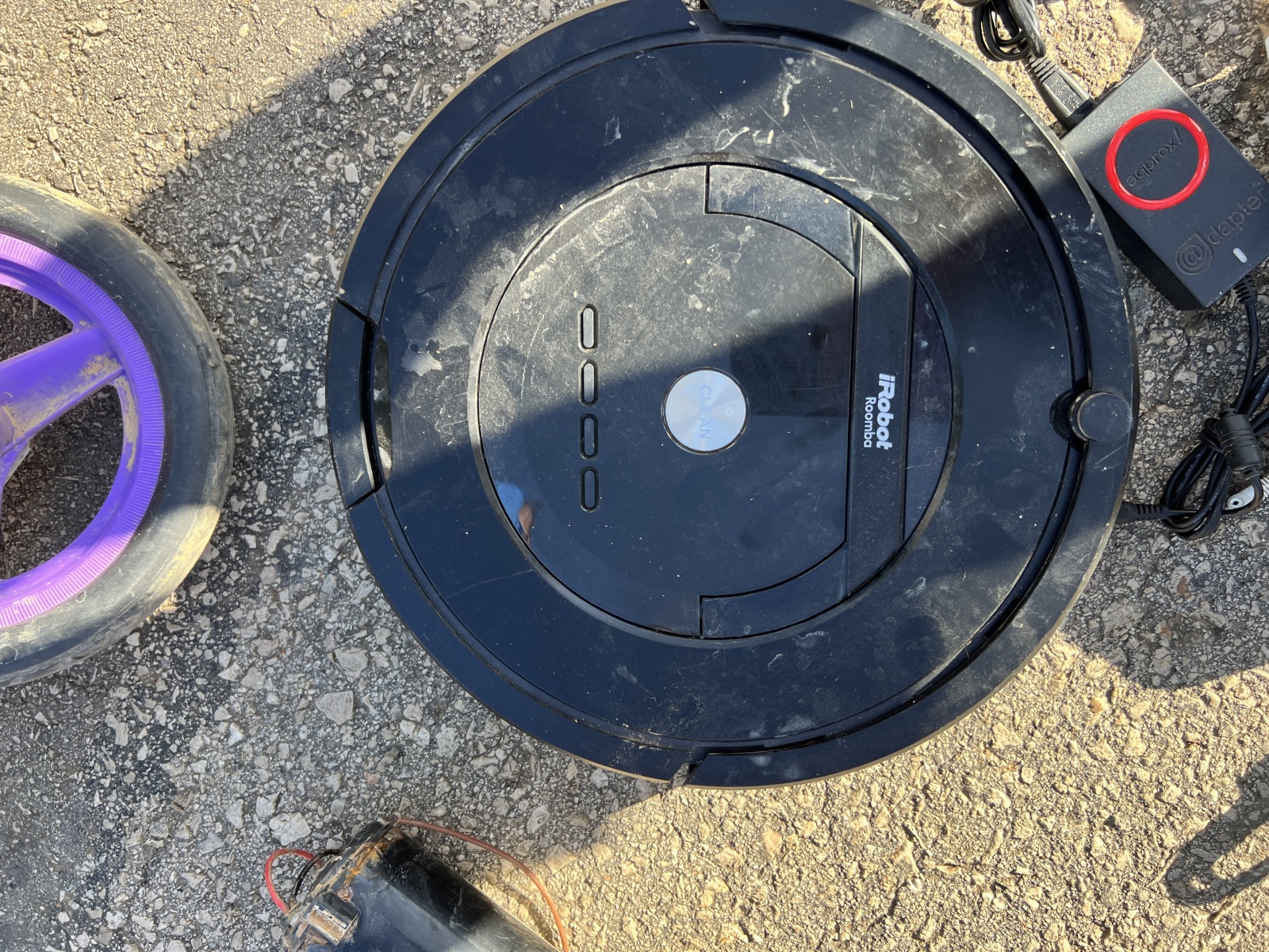 Nikon D80, iRobot Roomba, микроскоп и другие находки на испанской барахолке: что мне попалось на этот раз? - 27 Nikon D80, iRobot Roomba, микроскоп и другие находки на испанской барахолке: что мне попалось на этот раз? - 27