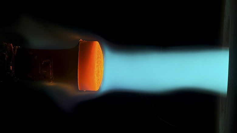 &laquo;Илон задал тон величию, и теперь мы тянемся к Марсу&raquo;. Дональд Трамп прокомментировал полет Starship, а сама SpaceX испытывает &laquo;броню&raquo; для Марса