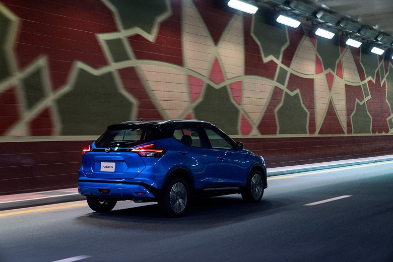 Японские кроссоверы с автоматизированной коробкой передач &mdash; от 2,5 млн рублей. Новые Nissan Kicks приехали к официальному дилеру японской марки