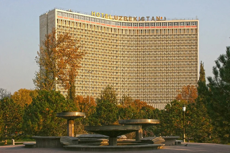 Узбекистан. Ташкент. Гостиница «Узбекистан»