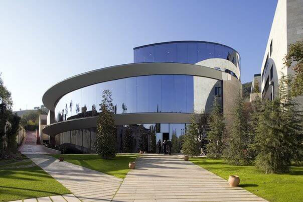 Бизнес-школа IESE Бизнес-школа IESE