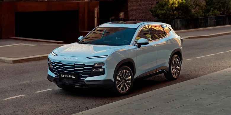 Самый дешевый кроссовер Jetour в России получил полный привод и 8-ступенчатый &laquo;автомат&raquo;. Стартовали продажи полноприводного Jetour Dashing