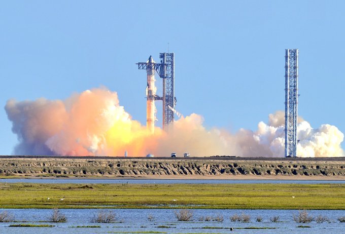 SpaceX запустила последнюю партию спутников Starlink V2 Mini - 1 SpaceX запусктила последнюю партию спутников Starlink V2 Mini