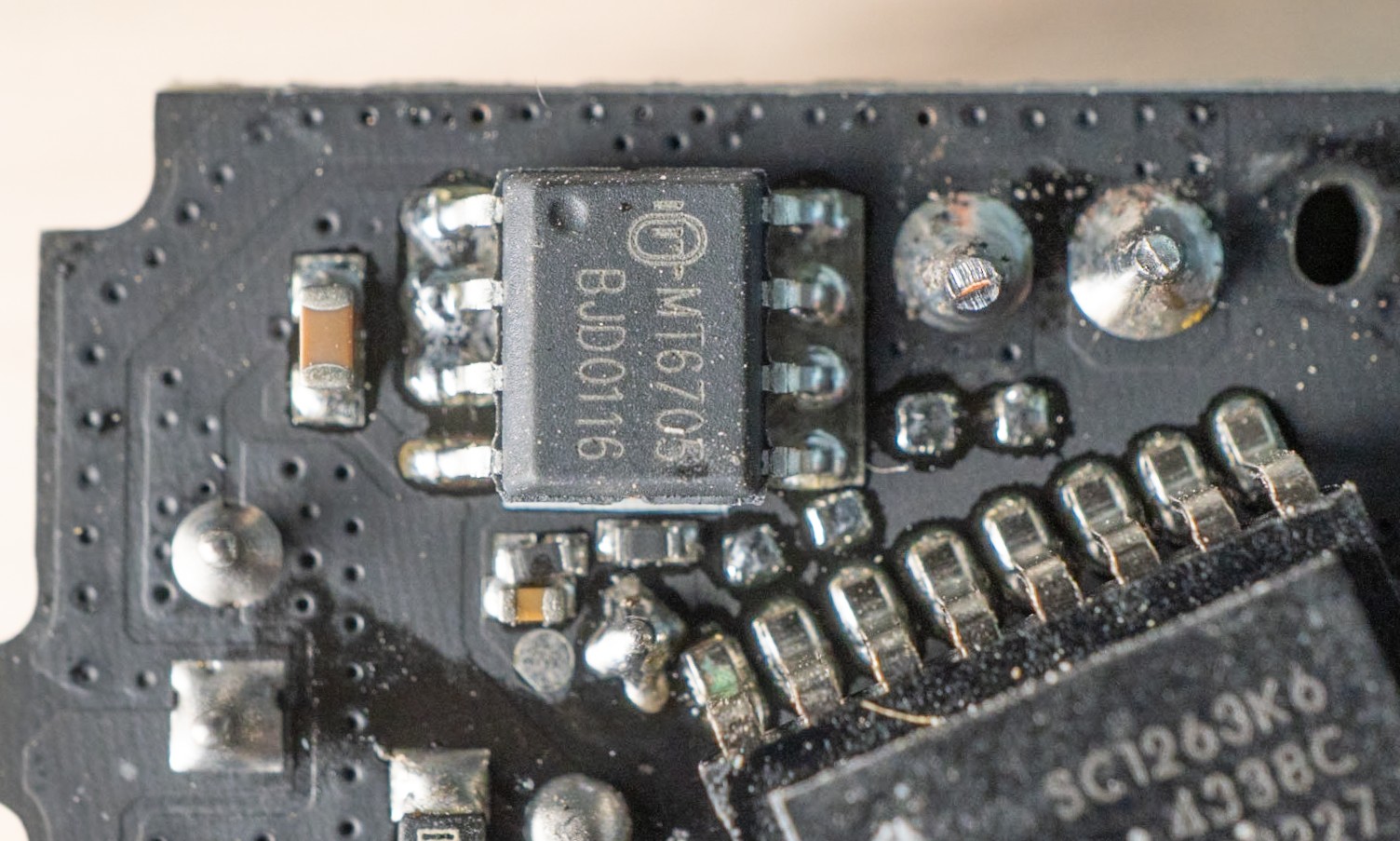 Тестируем и вскрываем поддельный блок питания Apple A2347 с Ozon - 32 Тестируем и вскрываем поддельный блок питания Apple A2347 с Ozon - 32