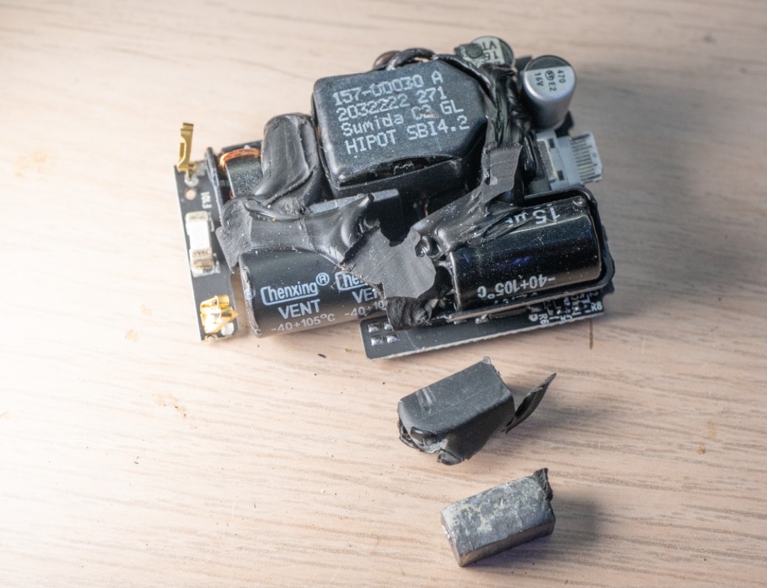 Тестируем и вскрываем поддельный блок питания Apple A2347 с Ozon - 39 Тестируем и вскрываем поддельный блок питания Apple A2347 с Ozon - 39