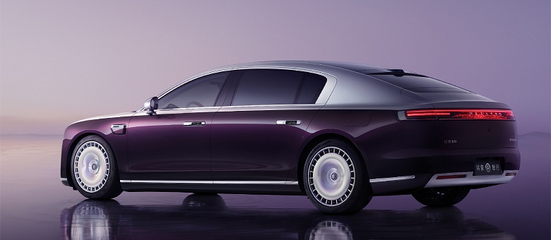 Rolls-Royce, давай до свидания: всего за 2 дня заказано больше суперседанов Maextro S800, чем продано Rolls-Royce за весь год в Китае - 1 Rolls-Royce, давай до свидания: всего за 2 дня заказано больше суперседанов Maextro S800, чем продано Rolls-Royce за весь год в Китае