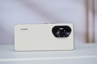 Snapdragon 8 Gen 3, максимально комфортный для глаз экран и флагманская камера со 100-кратным зумом. После анонса Honor 300 Ultra показали со всех сторон - 4 Snapdragon 8 Gen 3, максимально комфортный для глаз экран и флагманская камера со 100-кратным зумом. После анонса Honor 300 Ultra показали со всех сторон